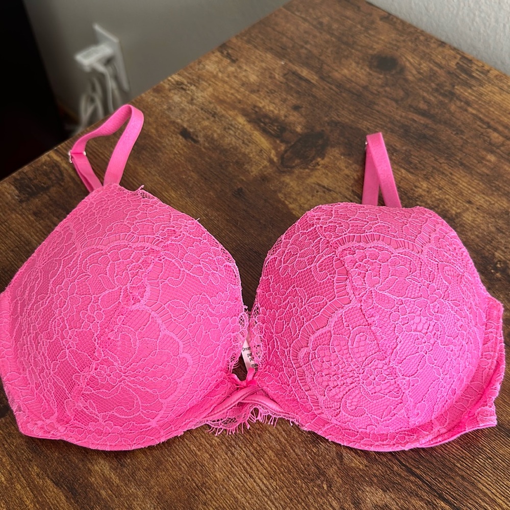 Victoria’s Secret Dream Angels Push-Up Bra